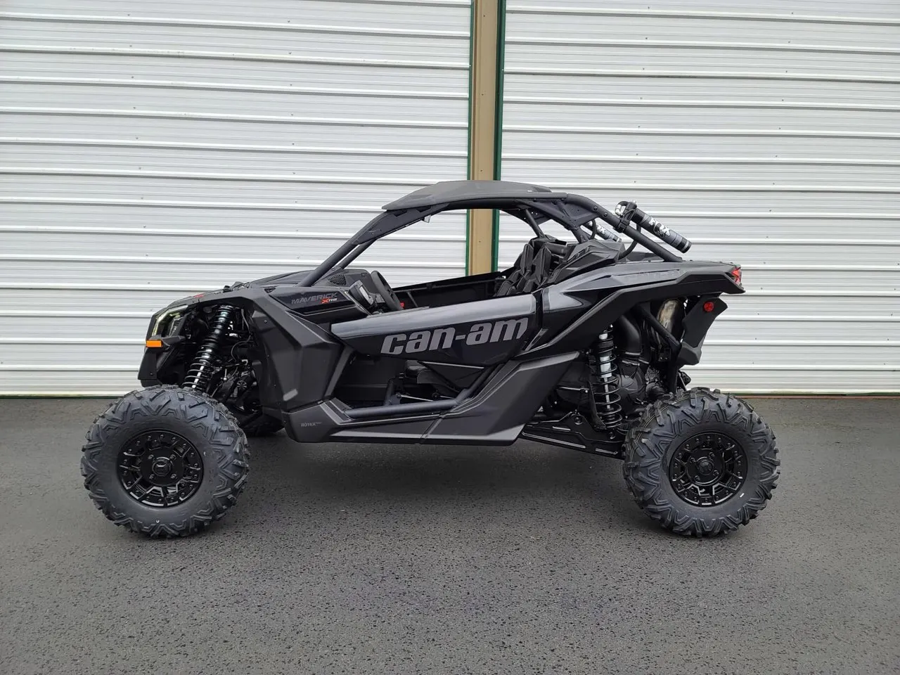 RC Graphics Auto Wraps and Signs project photo in Milton